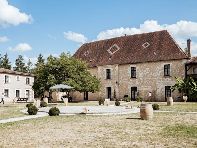 Le mariage de Alexandre et Gaëlla à Saint-Léon-sur-l&apos;Isle, Dordogne 1