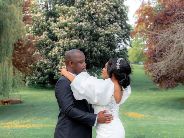 Le mariage de Harnel et Laetitia à Putot-en-Auge, Calvados 20