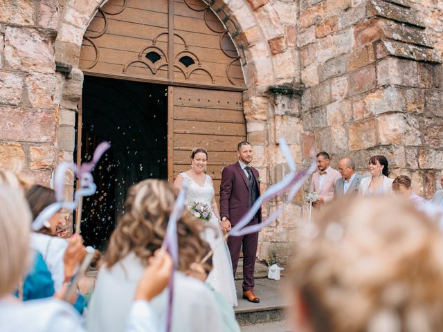 Le mariage de Ludovic et Lucile à Vallon-en-Sully, Allier 14