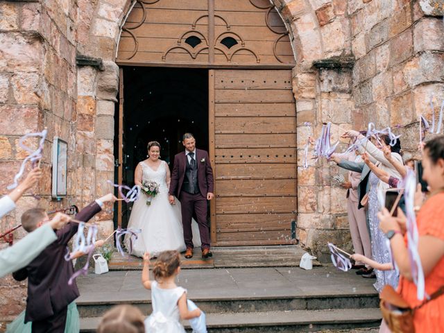 Le mariage de Ludovic et Lucile à Vallon-en-Sully, Allier 15