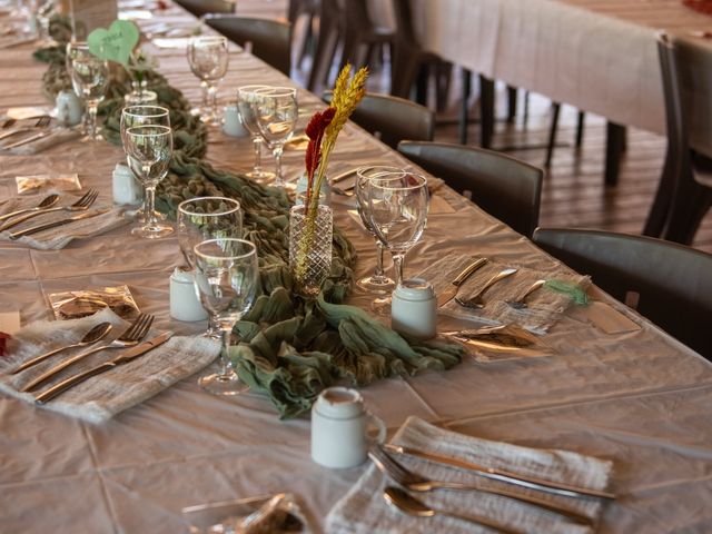 Le mariage de Bastien  et Inès à Commer, Mayenne 4