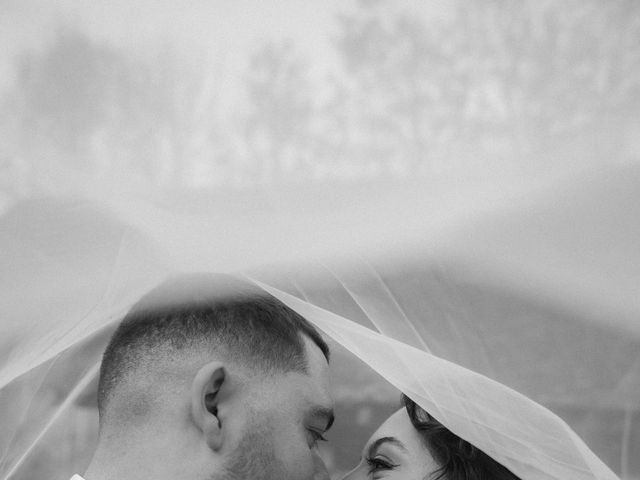 Le mariage de Julien et Marjolaine à Laval, Mayenne 12