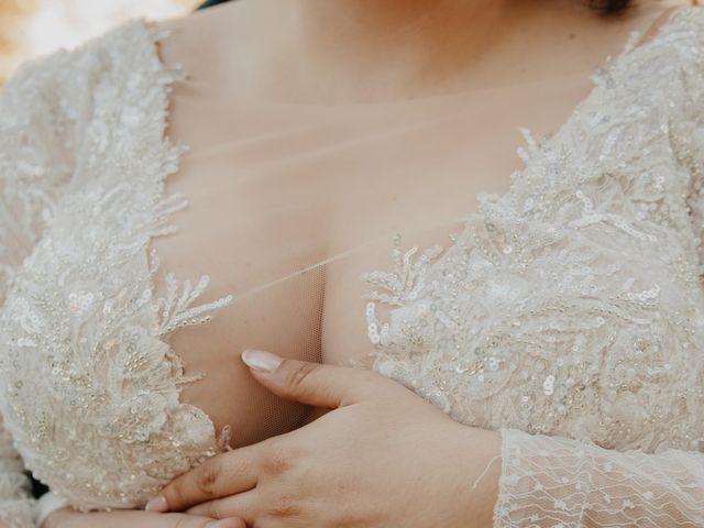 Le mariage de Julien et Marjolaine à Laval, Mayenne 14