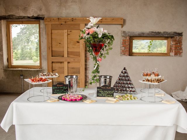 Le mariage de Sophie et Caroline à Cordelle, Loire 22