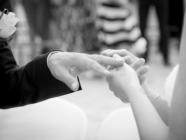 Le mariage de Sébastien et Jennifer à Marseillan, Hérault 3