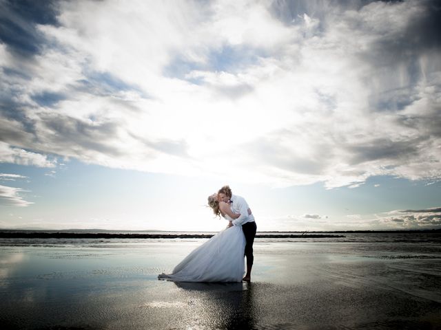 Le mariage de Sébastien et Jennifer à Marseillan, Hérault 33