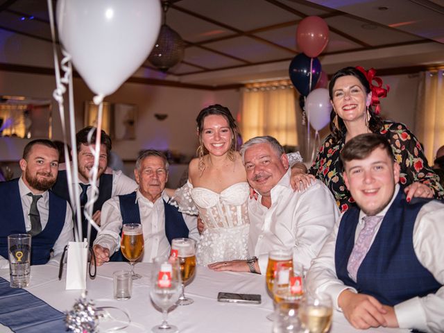 Le mariage de Alexandre et Molly à Saignon, Vaucluse 777