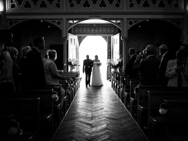 Le mariage de Jérémy et Claire à Sainte-Bazeille, Lot-et-Garonne 75