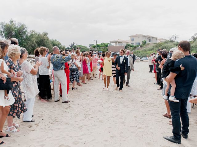 Le mariage de Sébastien et Jennifer à Marseillan, Hérault 44