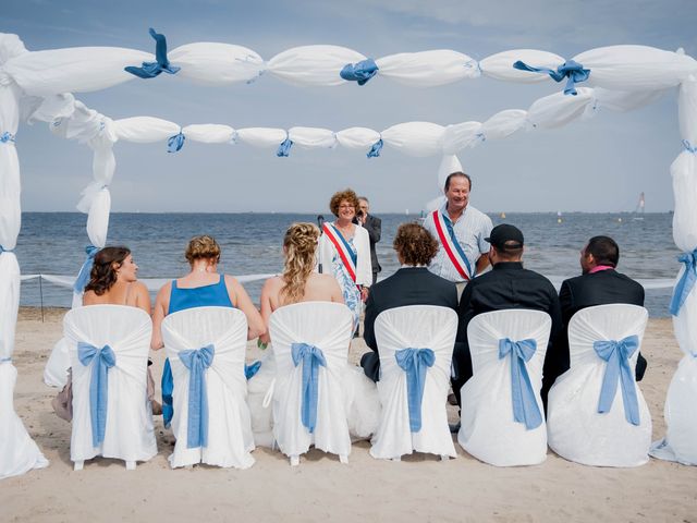 Le mariage de Sébastien et Jennifer à Marseillan, Hérault 48