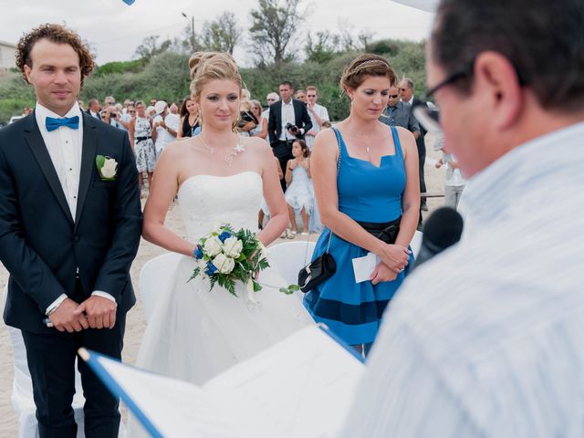 Le mariage de Sébastien et Jennifer à Marseillan, Hérault 62