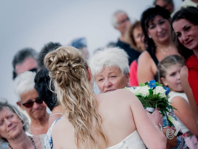 Le mariage de Sébastien et Jennifer à Marseillan, Hérault 86