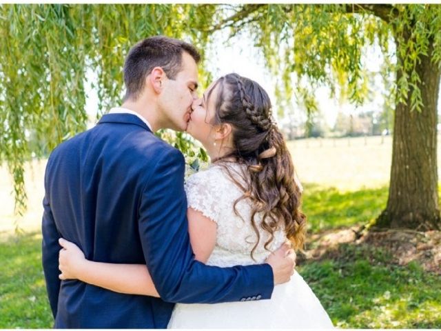 Le mariage de Romain et Noémie à Petit Noir, Jura 1