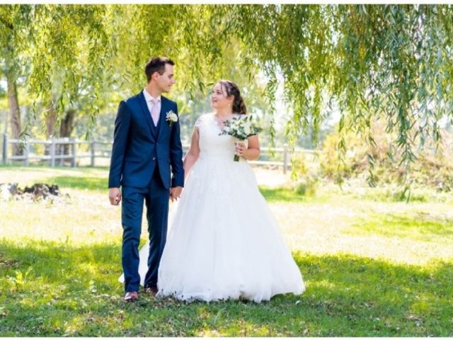 Le mariage de Romain et Noémie à Petit Noir, Jura 3