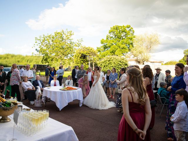 Le mariage de Clément et Estelle à Mondonville, Haute-Garonne 46