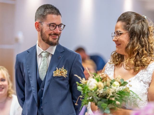 Le mariage de Pierre et Amandine à Cassagnes-Bégonhès, Aveyron 6