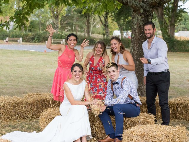 Le mariage de Elie et Loren à Fleuré, Vienne 8