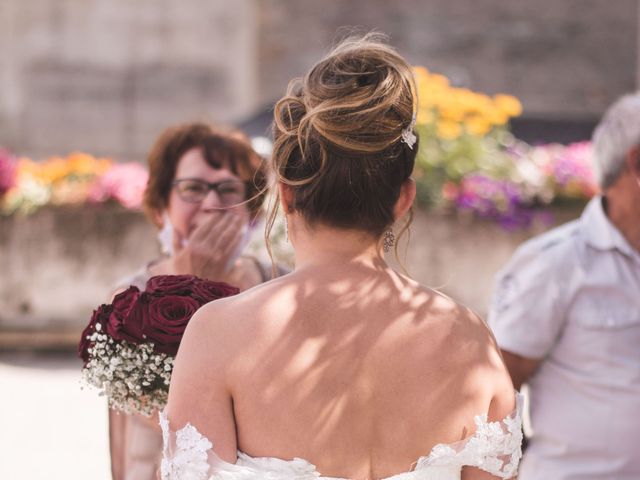 Le mariage de Julien et Aurore à Saint-Didier-en-Velay, Haute-Loire 17