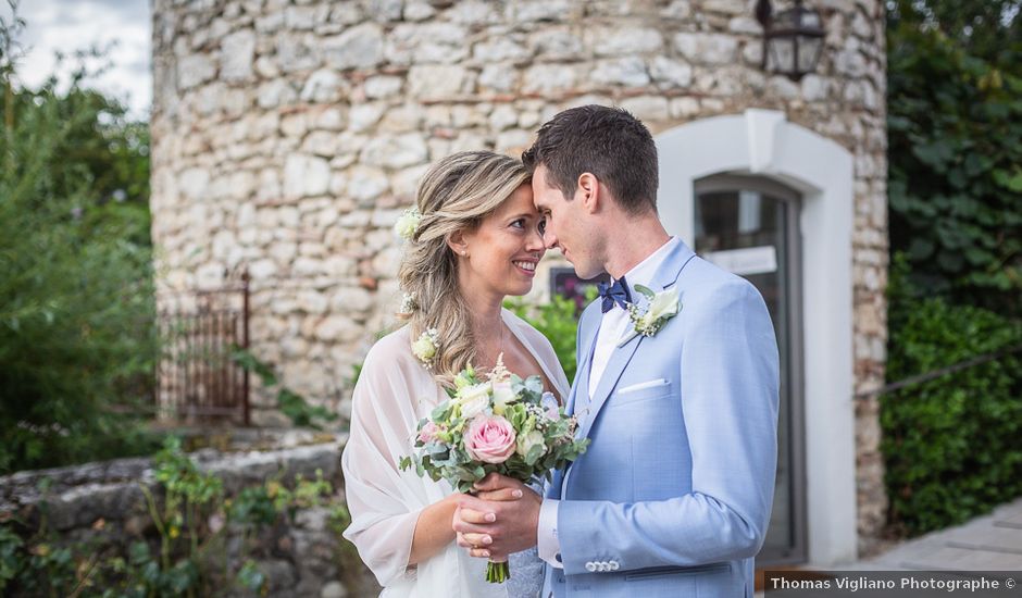 Le mariage de Axel et Edwige à Vignieu, Isère