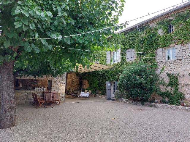 Le mariage de Eugénie et Romain à Lussan, Gard 9