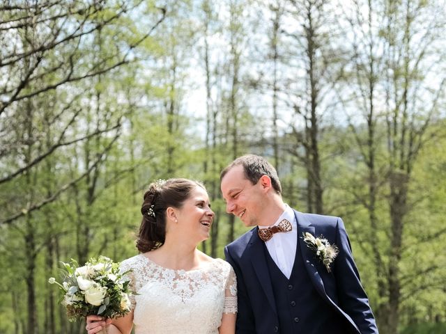 Le mariage de Thomas et Sophie à Saulxures-sur-Moselotte, Vosges 9