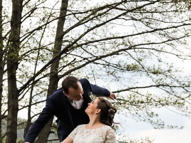 Le mariage de Thomas et Sophie à Saulxures-sur-Moselotte, Vosges 13