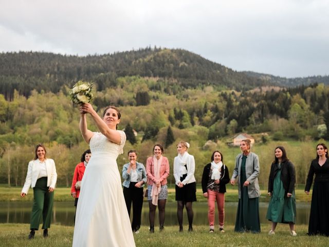 Le mariage de Thomas et Sophie à Saulxures-sur-Moselotte, Vosges 17