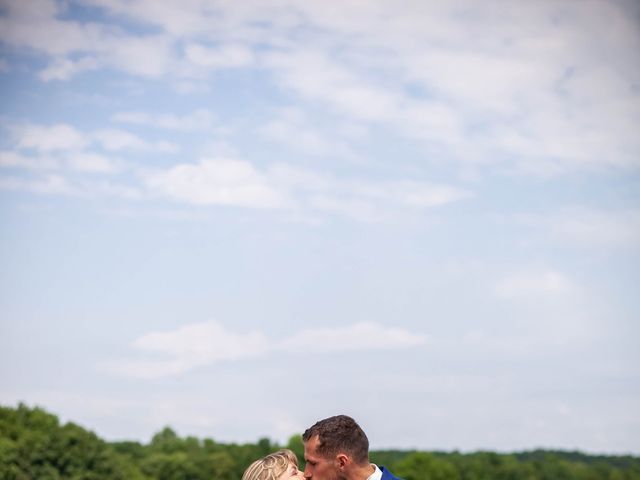 Le mariage de Jérémy et Eline à Le Douhet, Charente Maritime 45