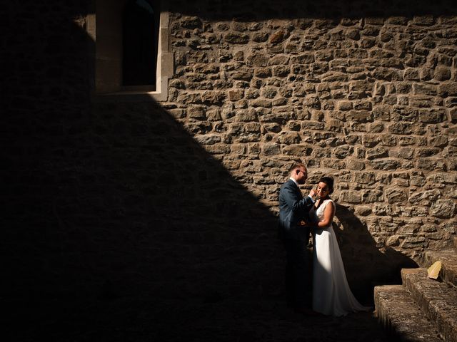 Le mariage de Basil et Lisa à Poët-Célard, Drôme 47