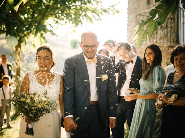 Le mariage de Basil et Lisa à Poët-Célard, Drôme 90