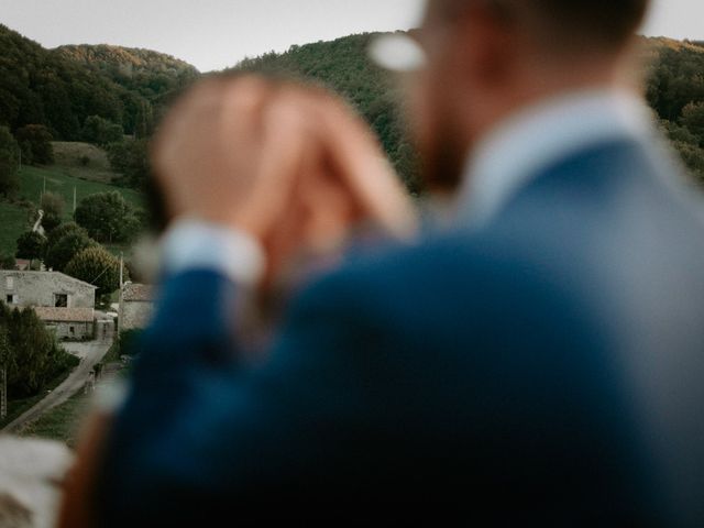 Le mariage de Basil et Lisa à Poët-Célard, Drôme 102