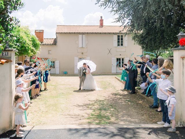 Le mariage de Loïc et Valérie à Saint-Martin-Lars-en-Sainte-Hermine, Vendée 6