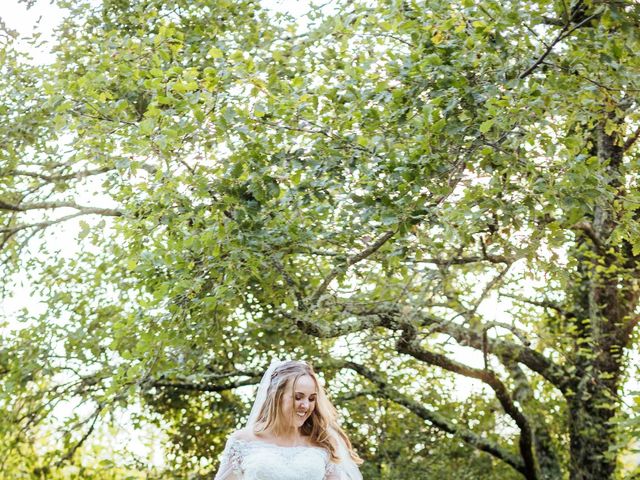 Le mariage de Laura et Cyrille à Saint-Astier, Dordogne 25