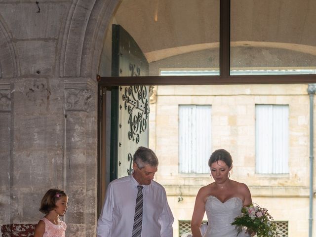 Le mariage de Laurent et Séverine à Bourg, Gironde 12