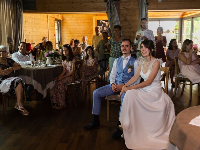 Le mariage de Mikaël et Charline à Cranves-Sales, Haute-Savoie 23