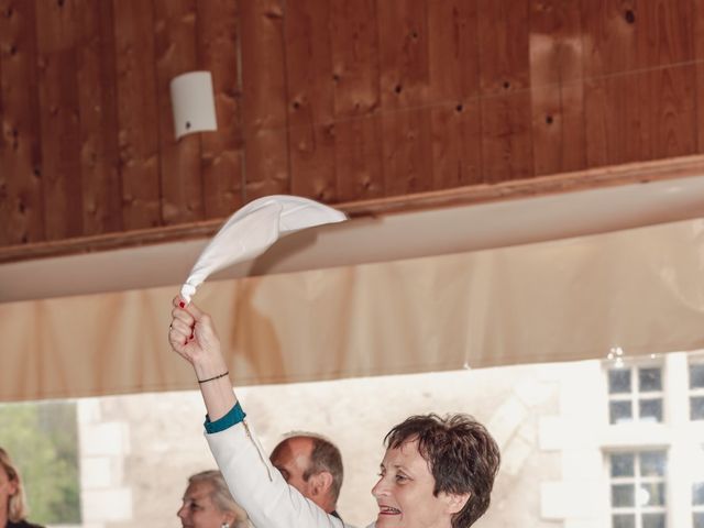 Le mariage de Arnaud et Anne-Lise à Loches, Indre-et-Loire 32