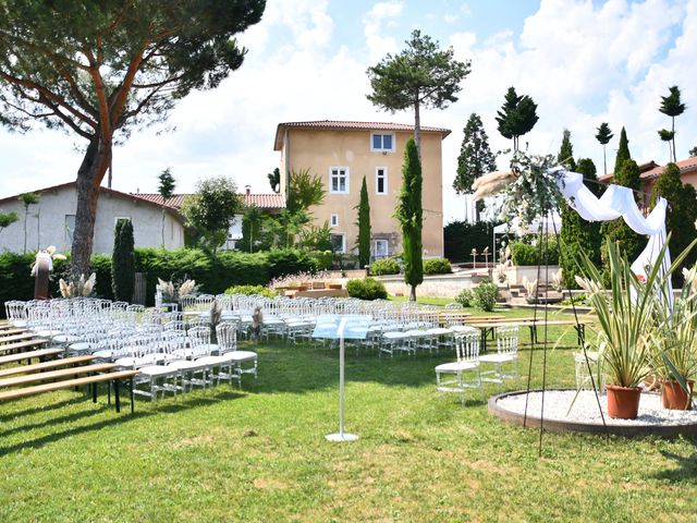 Le mariage de Loïc et Axelle à Champdieu, Loire 3