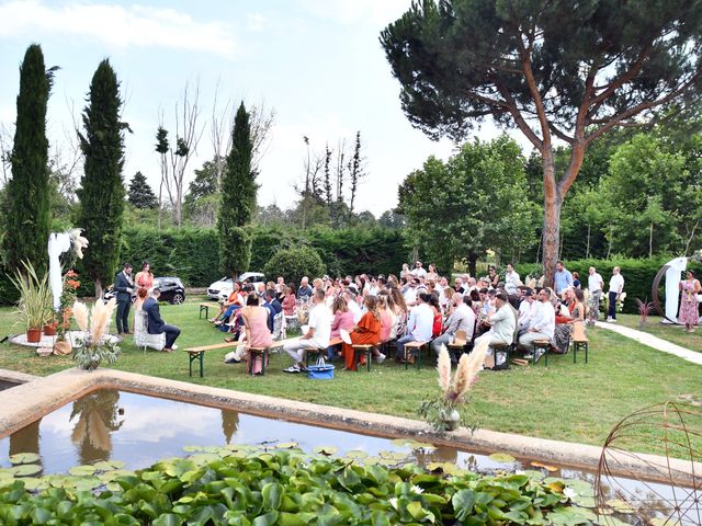 Le mariage de Loïc et Axelle à Champdieu, Loire 11