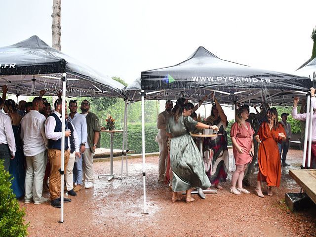 Le mariage de Loïc et Axelle à Champdieu, Loire 17