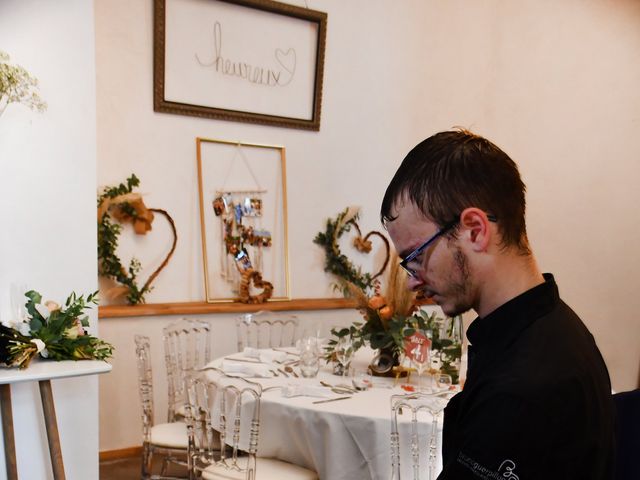 Le mariage de Loïc et Axelle à Champdieu, Loire 19