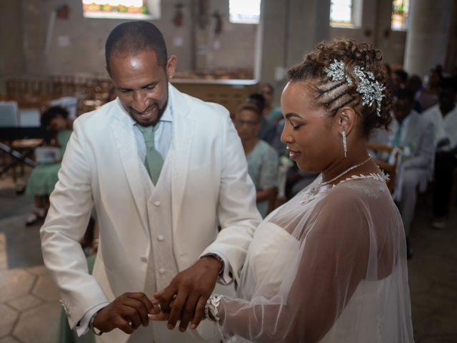Le mariage de Thierry et Joanna à Bouchy-Saint-Genest, Marne 14
