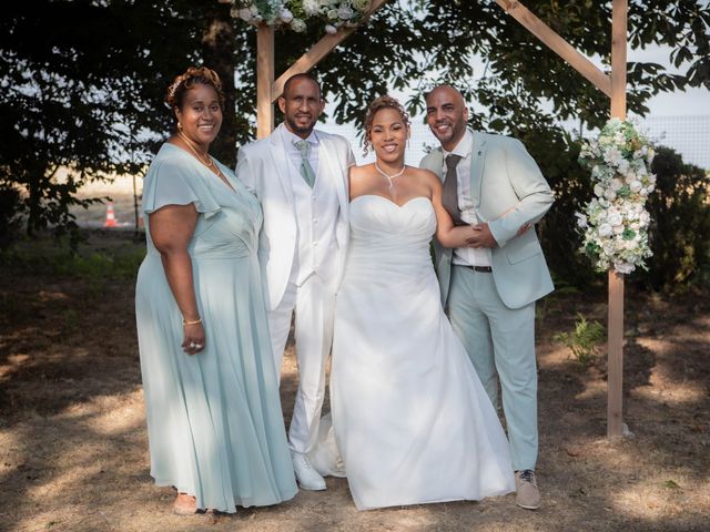 Le mariage de Thierry et Joanna à Bouchy-Saint-Genest, Marne 25