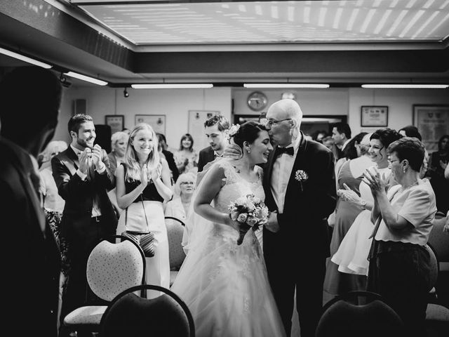 Le mariage de Enzo et Virginie à Lançon-Provence, Bouches-du-Rhône 21