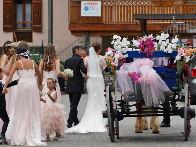 Le mariage de Kévin et Marine à Marlens, Haute-Savoie 19