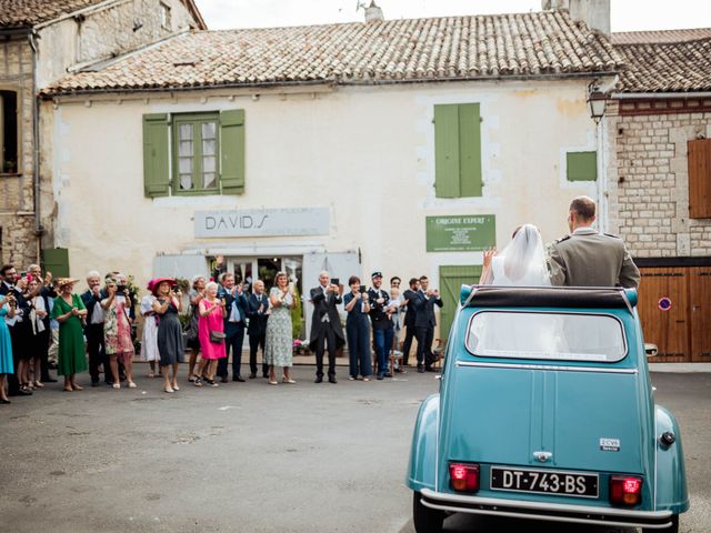 Le mariage de Edouard et Flore Hélène à Issigeac, Dordogne 23