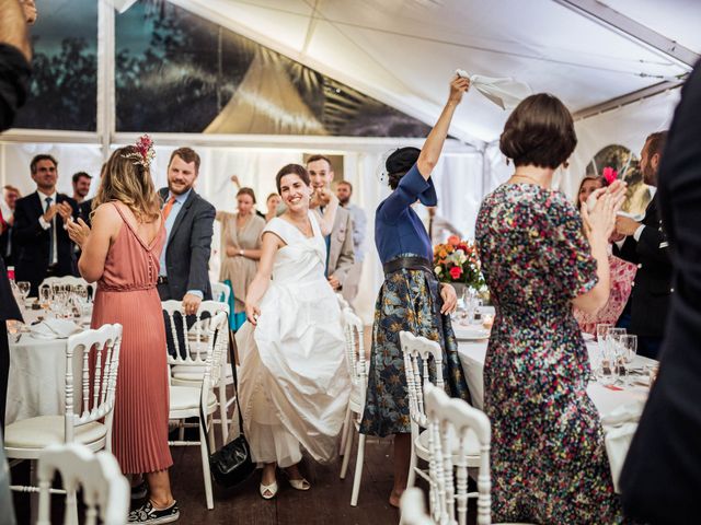 Le mariage de Edouard et Flore Hélène à Issigeac, Dordogne 44