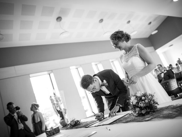 Le mariage de Ben et Clotilde à Steenwerck, Nord 35