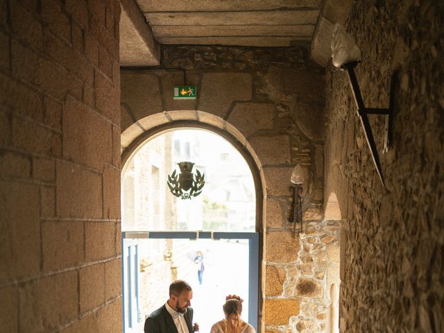 Le mariage de Pierre et Elodie à Fougères, Ille et Vilaine 18
