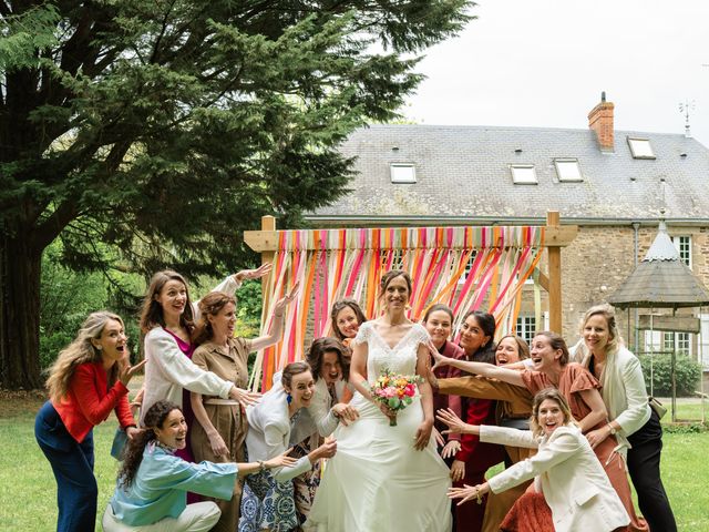 Le mariage de Pierre et Elodie à Fougères, Ille et Vilaine 32