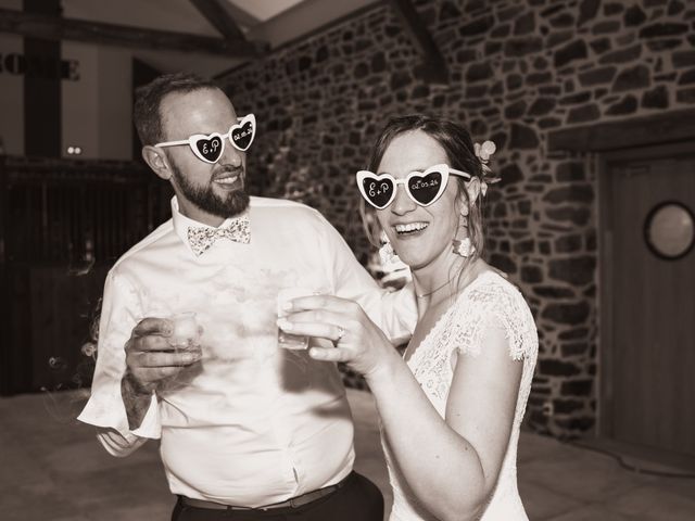 Le mariage de Pierre et Elodie à Fougères, Ille et Vilaine 41